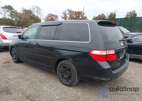 2005 Honda Odyssey Ex-L z USA, uszkodzony, nr VIN 5FNRL38765B043817